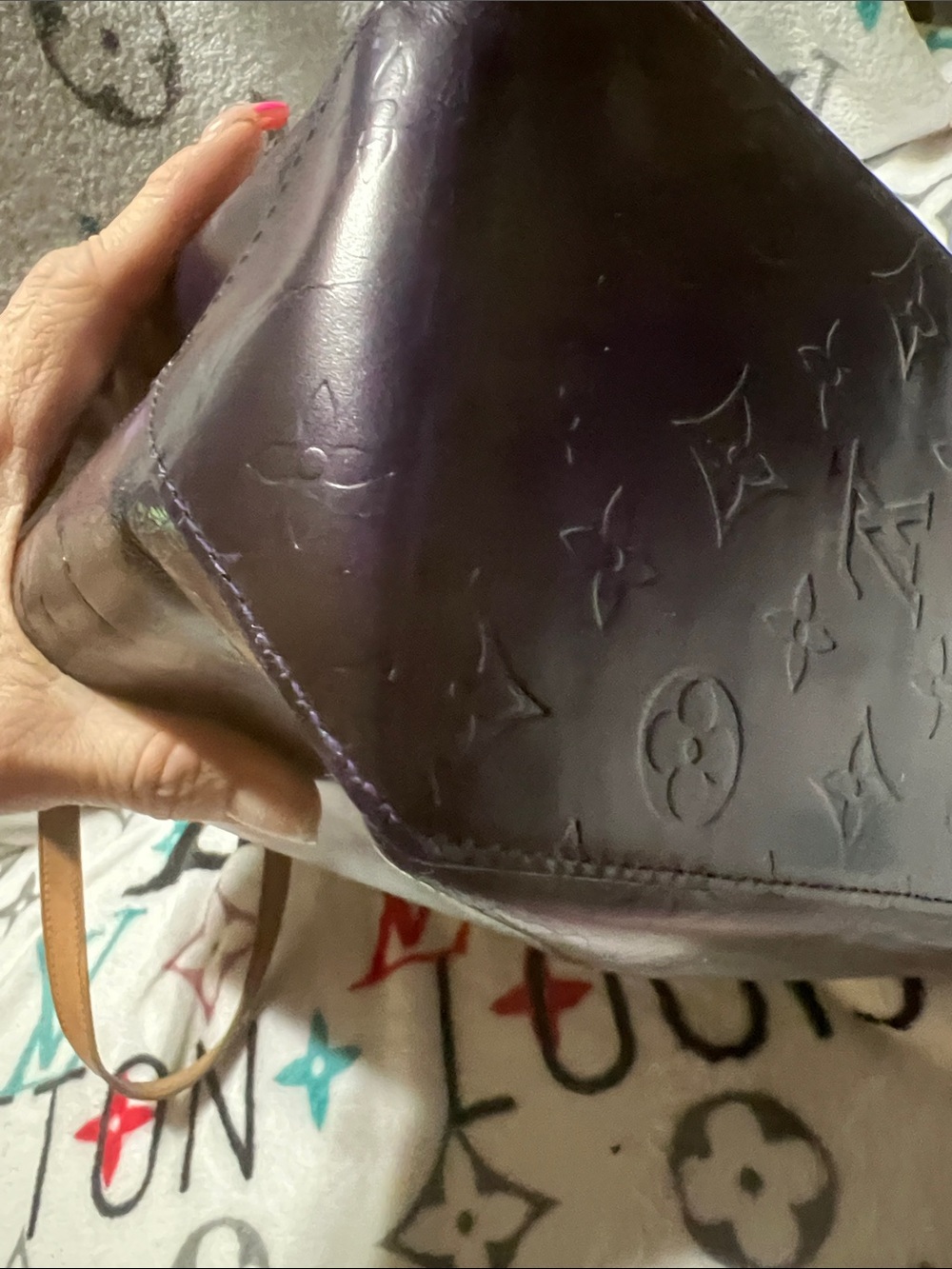 Louis Vuitton Purple Monogram Vernis Tote with Tan Handles - Picture 5 of 10
